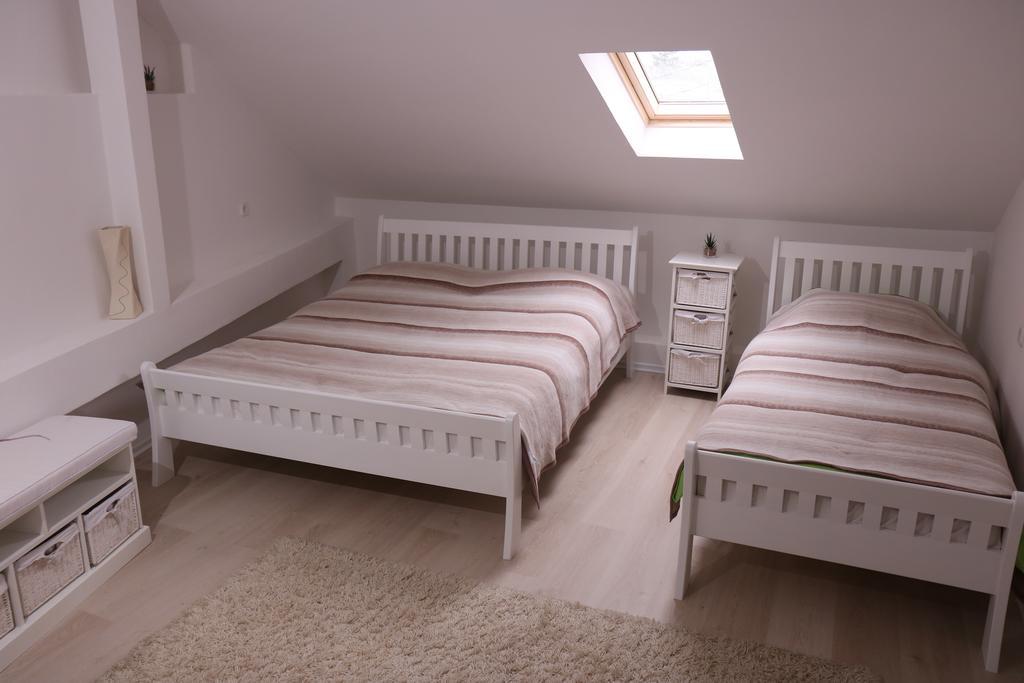 Apartment Vremeplov トラヴニク エクステリア 写真