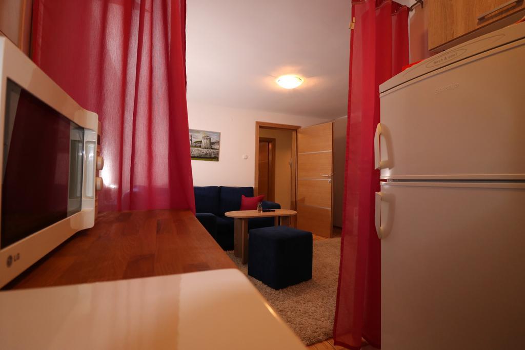 Apartment Vremeplov トラヴニク エクステリア 写真